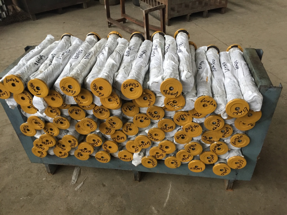 E320 Bucket Pins For E320B/E320C/E320D Excavator 45 40Cr/42CrMo Material