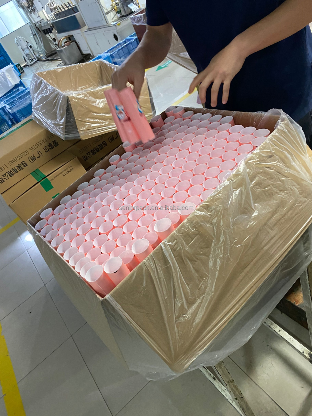 Empty White or Black Matte Soft Touch Plastic Tube Face Wash Cream Soft Tubes Packaging for Cosmetics and Custom Labels