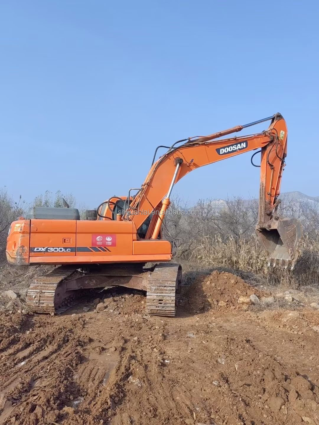 29500kg Second Hand DOOSAN ZX300 Excavator 151KW Suitable for Crushing and Affordable
