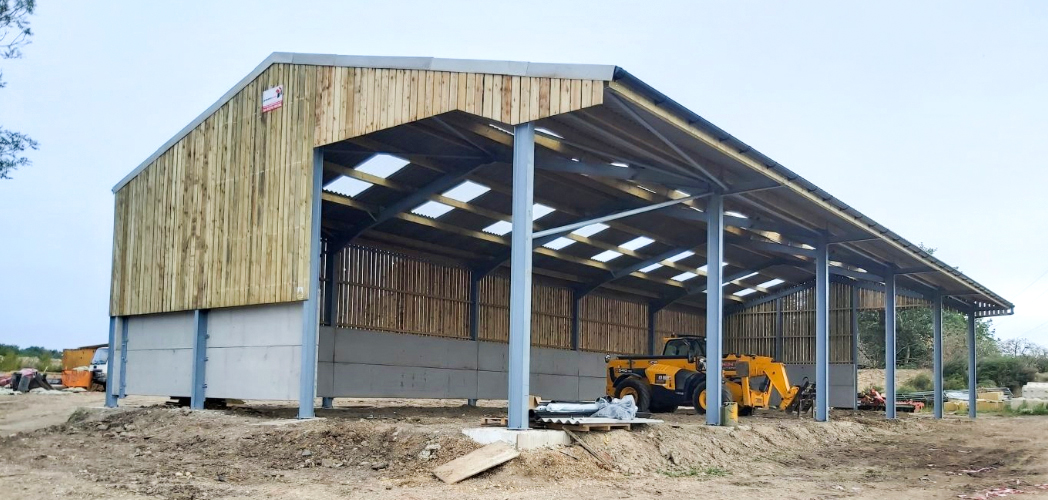 CE/ ISO9001 Prefab Hay Barn Hay Storage Building Kits Long Fatigue Life