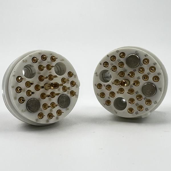 Coaxial ip68 High Current Circular Connector 26 Signals Insulator For Endoscopy