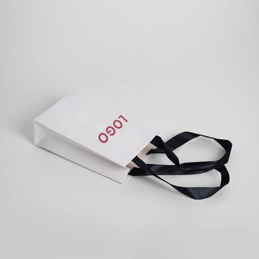 Small Recycled Shopping Bags Gift Paper Bags With Business Name For Jewelry Packaging
