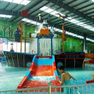 Fiberglass Water Park Water Sprinkler Playground With Children Slides