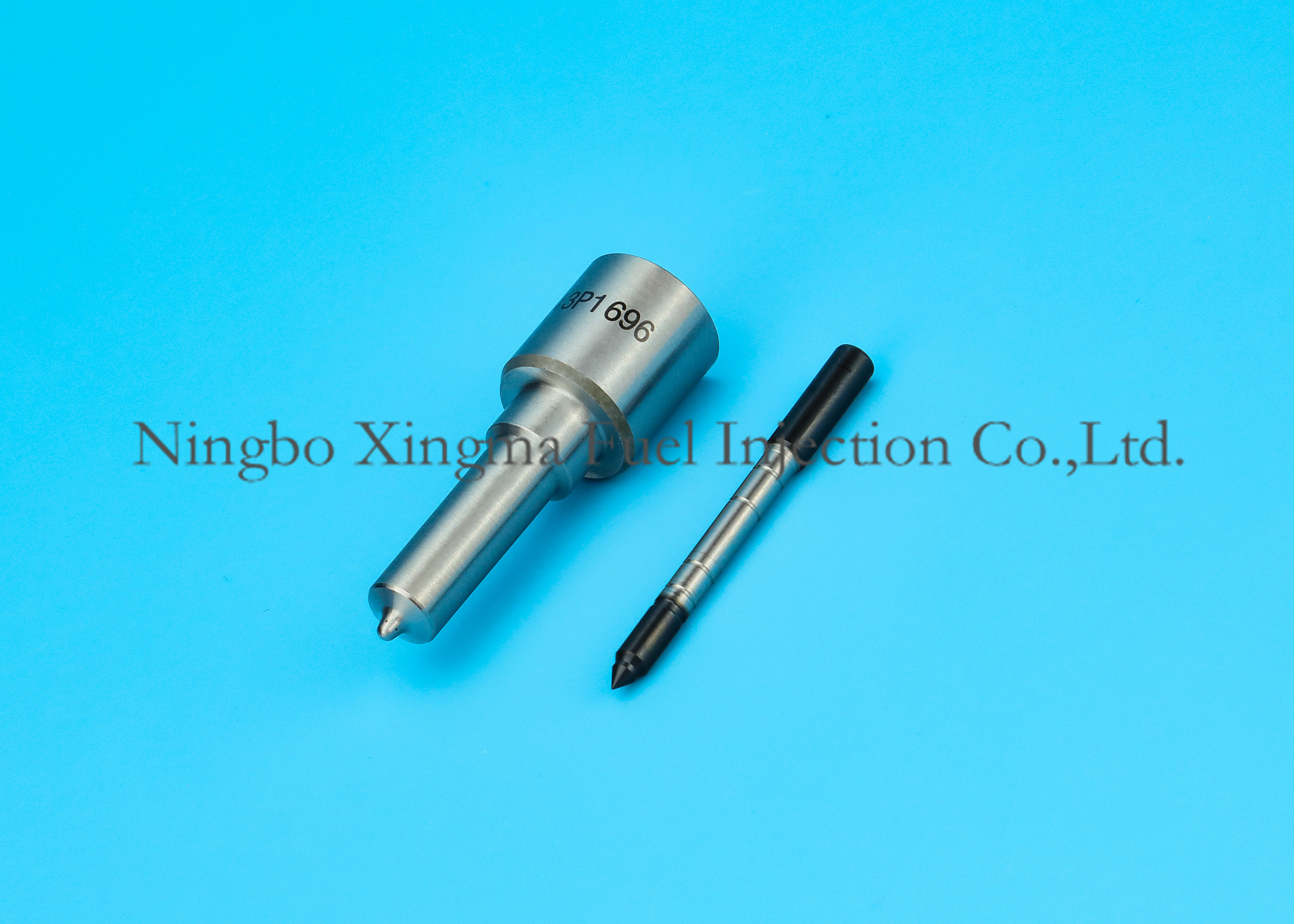 Bosch Injector Nozzle DLLA143P1696 , 0433172039 For Common Rail Fuel Injectors 0445120127, Matched Engine Wei Chai WP12