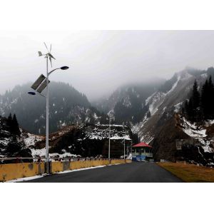  400W 24V Wind Solar Hybrid Inverter With Digital Intelligent Control Manufactures