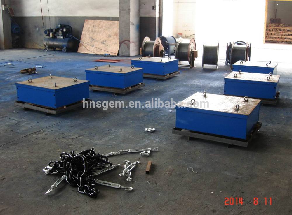 Manual Discharge Metal Separation Equipment , Roller Type Magnetic Separator For Iron