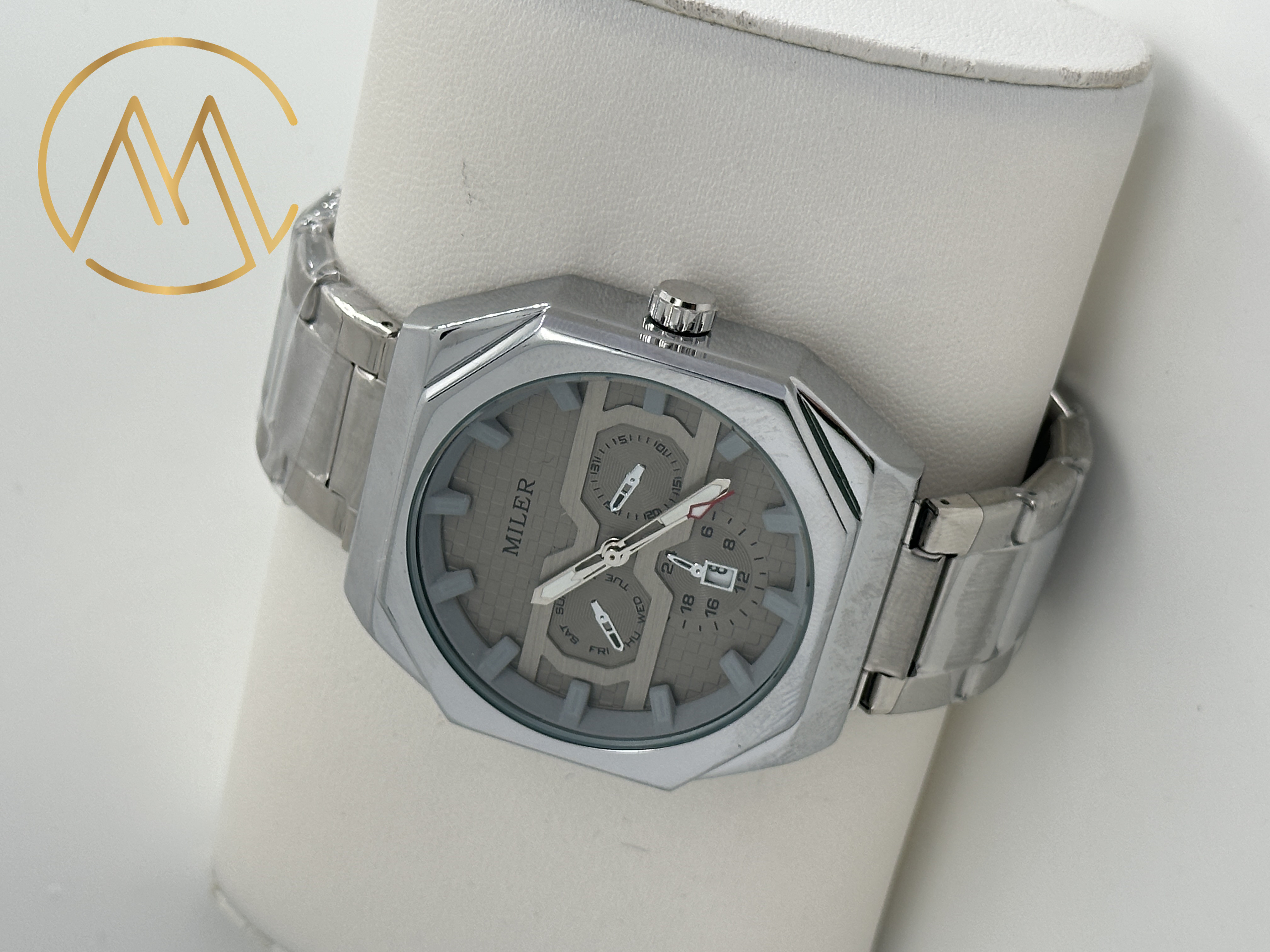 Luxury Women Fashion Casual Gift Watches Women′ S Quartz Clock Man Leather Strap Sports Wrist Watch