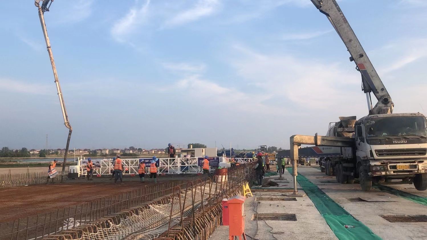 Modular Sliding Formwork Concrete Pavement Machine 16m Width
