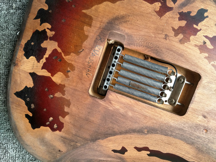 High Quality The new handmade remains ST SRV electric guitar,Do old electric guitar,Real photo,Free shipping