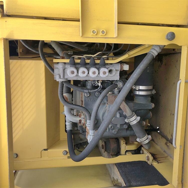 Used Komatsu PC120 Excavator 12000KG Machine Weight Original Hydraulic Cylinder