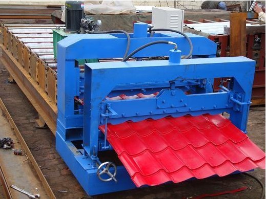 Steel Plate Glazed Roof Tile Roll Forming Machine 1000mm Feeding Width