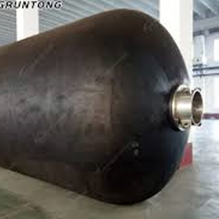 24 Months Submarine Fenders Reinforced With Nylon Fabric Cord