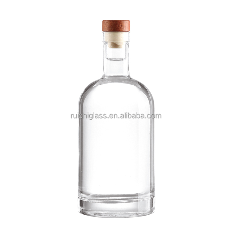 Directly Sell Customize Sealing Type Clear Empty Liquor Bottles for Brandy Whiskey Rum Gin