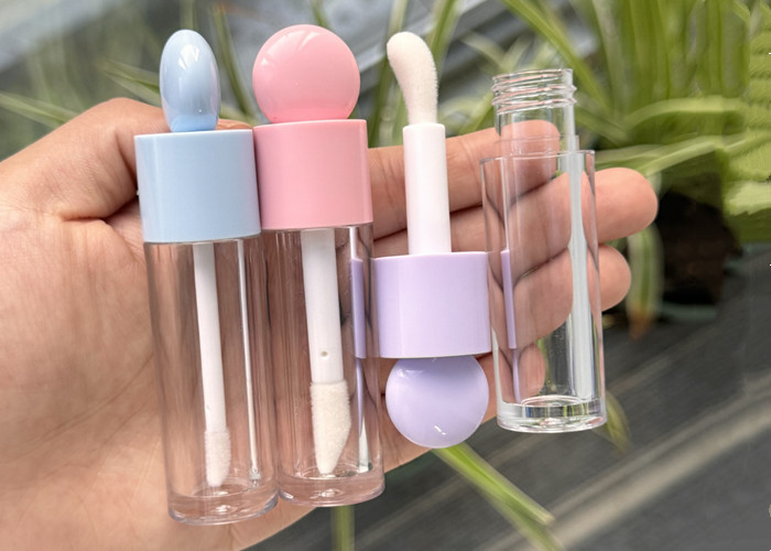 Luxury Flat head 6ml Special Cute Lid Lip Gloss Bottle with Big Brush