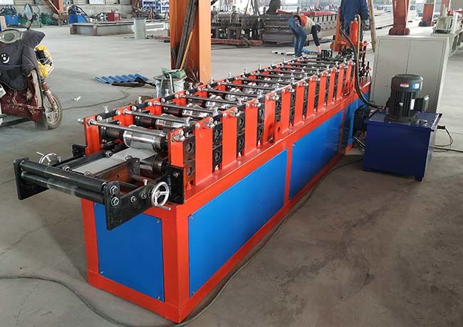 Customized Design Automatic Rolling Shutter Machine