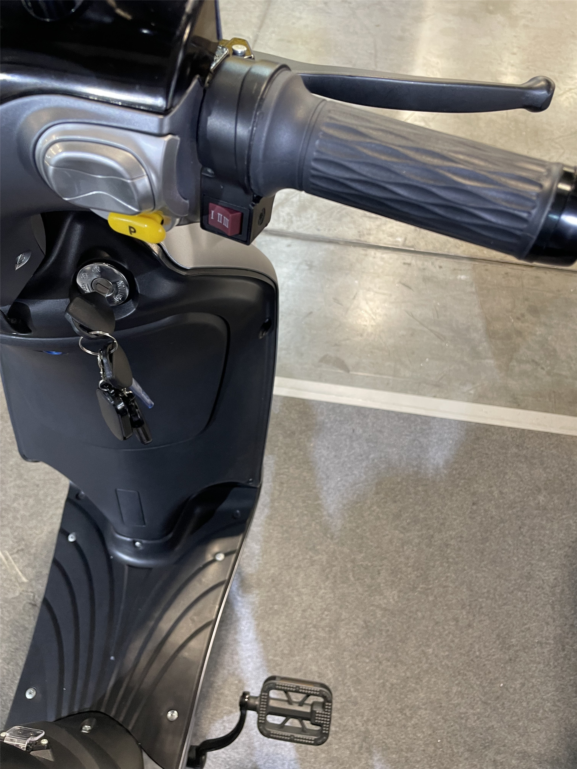 EEC Unisex Electric Moped Bike 48V 800W 20Ah Lead Acid Battery Electric Scooter With Pedal Assist