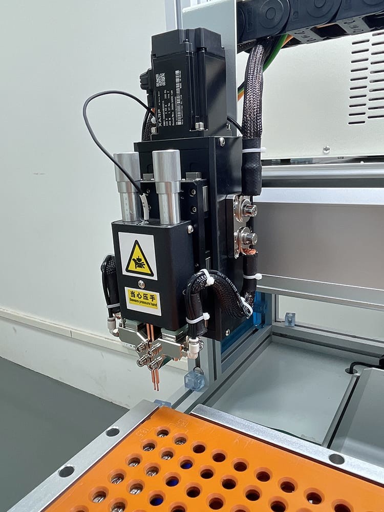 Automatic CNC Single Sided Spot Welding Machine For Battery Pack Nickel