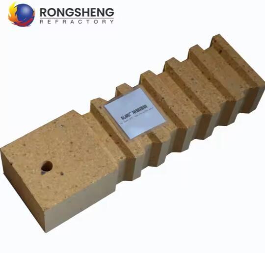 Industrial Furnace Suspended Fire Brick Excellent Thermal Shock Resistance