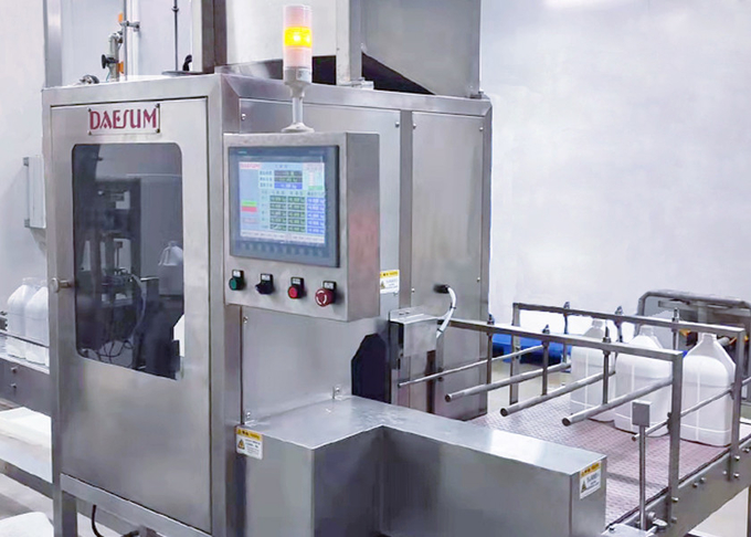 Four Nozzles Jerrycan Filling Machine