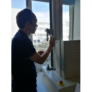 Computerized Tensile Testing Machine For Wooden Board 500kg 5000N