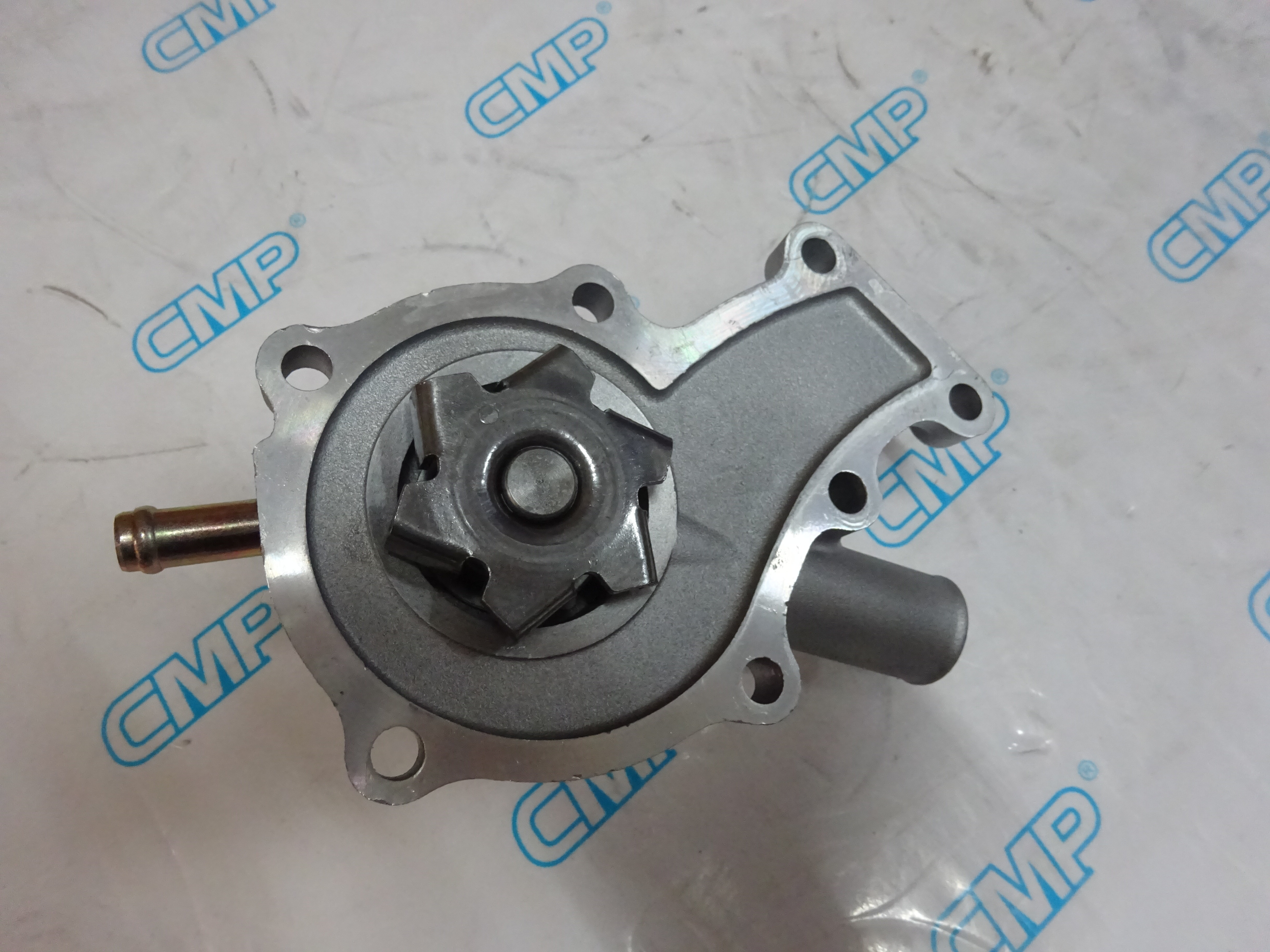 Standard Size Kubota D722 Pulley Engine Water Pump For Transport Refrigeration