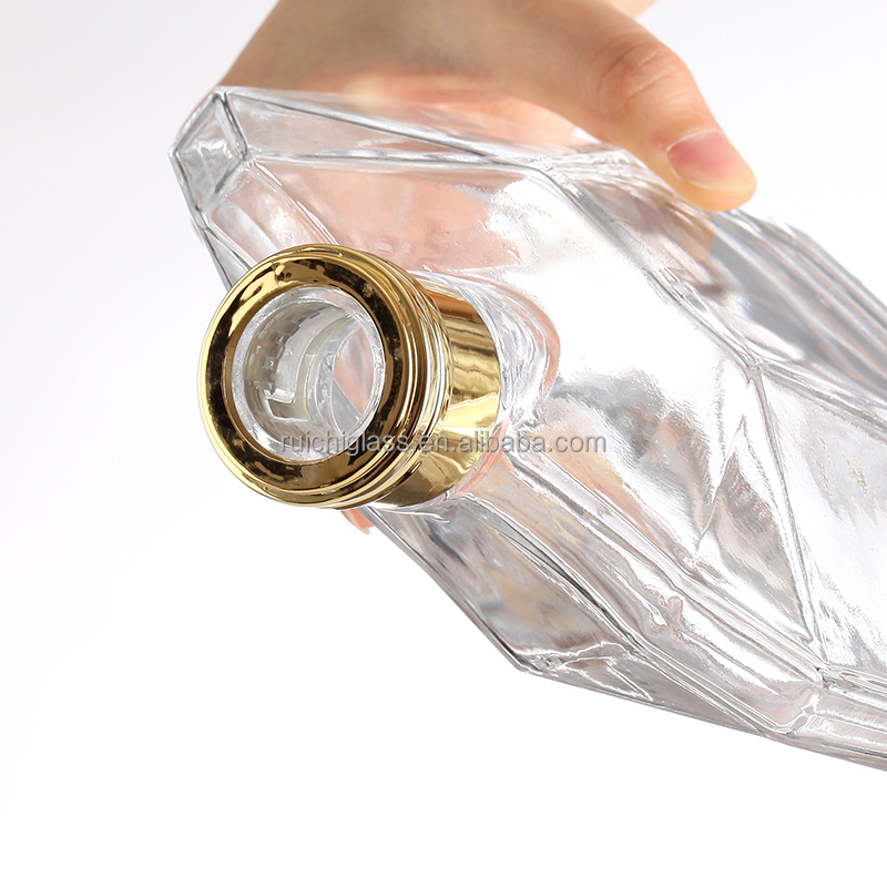 Customize Sealing Type 500ml Pure Vodka Wine Glass Bottle 700ml 750l 500ml Customized