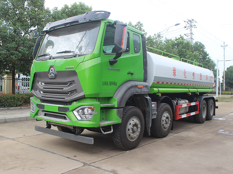 SINITRUCK 350Hp 20cubic Meter Gear Box 8 Degree 25ton Water Truck for Watering Plants,rushing Roads