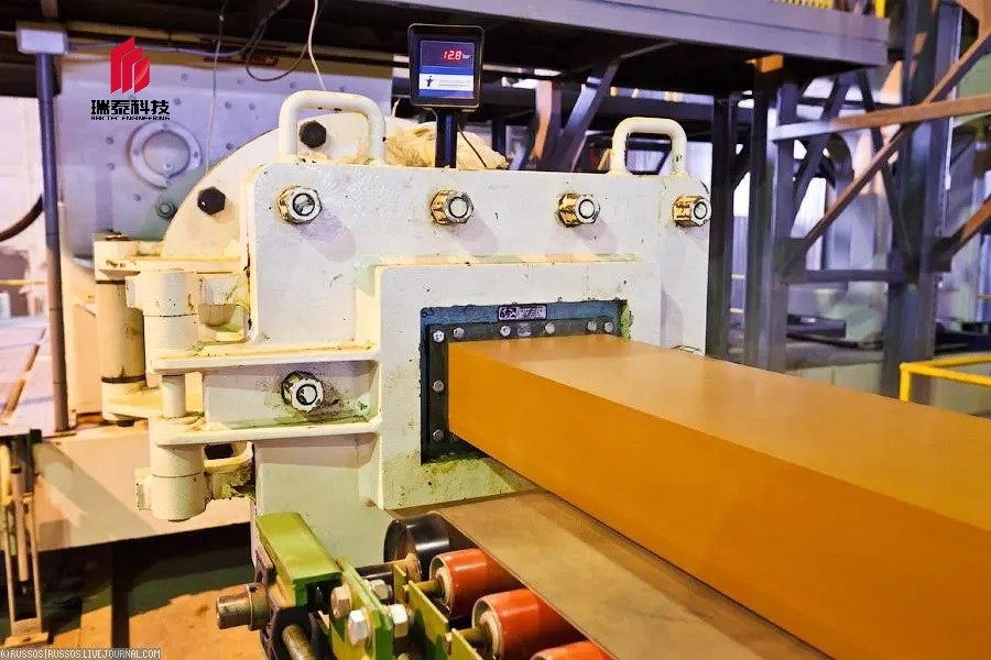 High Perforation Brick Manufacturing Machine VP75 Brick Vacuum Extruder In Brick Production Line