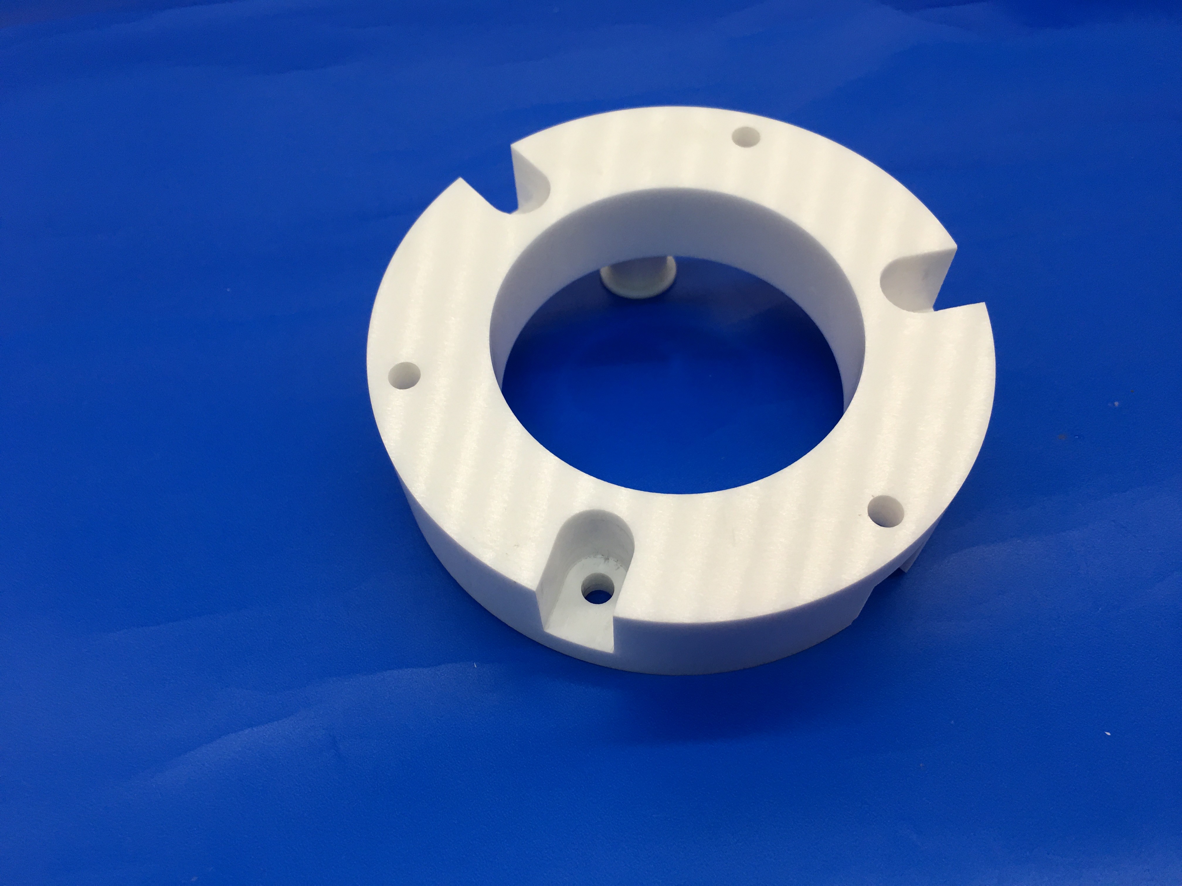 High CNC Mechanical Strength Zirconia Ceramic Parts Ceramic Flange For Industrial