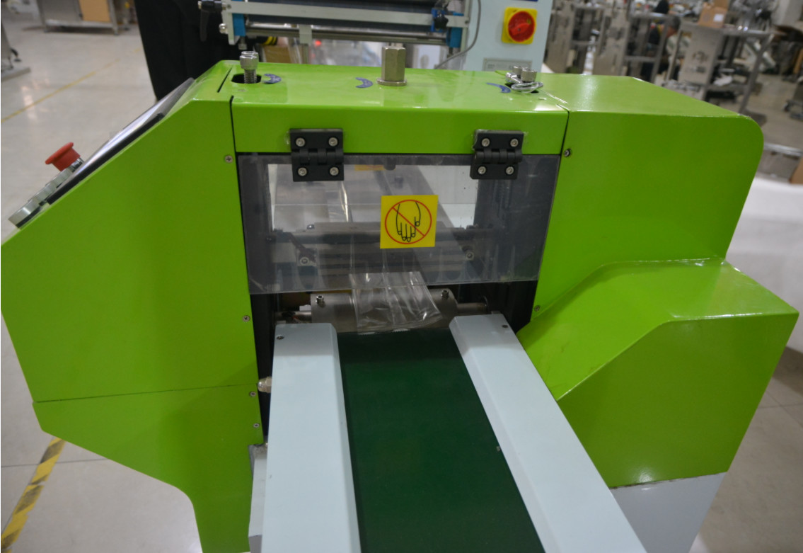 Food Grade Mooncake Horizontal Flow Pack Machine Bread Pillow Pouch Packaging Machine