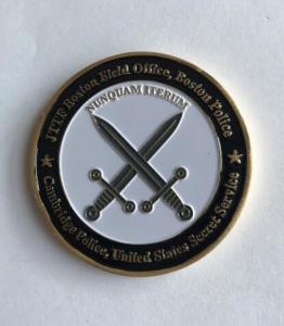 China Collector customized a commemorative gift gold plated zinc alloy challenge coins on sale