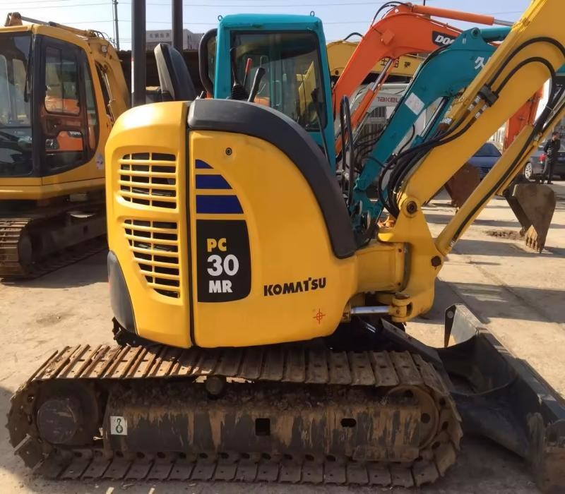 Refurbished Komatsu Excavator 18.2kw 2840mm Track Length Second-hand Digger PC30mr-5