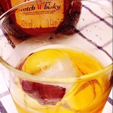 Safe Cool Silicone Ice Trays Round Sphere Shaped Big Circle Durable And Waterproof