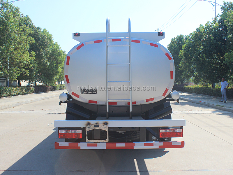 Dongfeng 9.5 Cubic Meter General Liquid Transport Vehicle