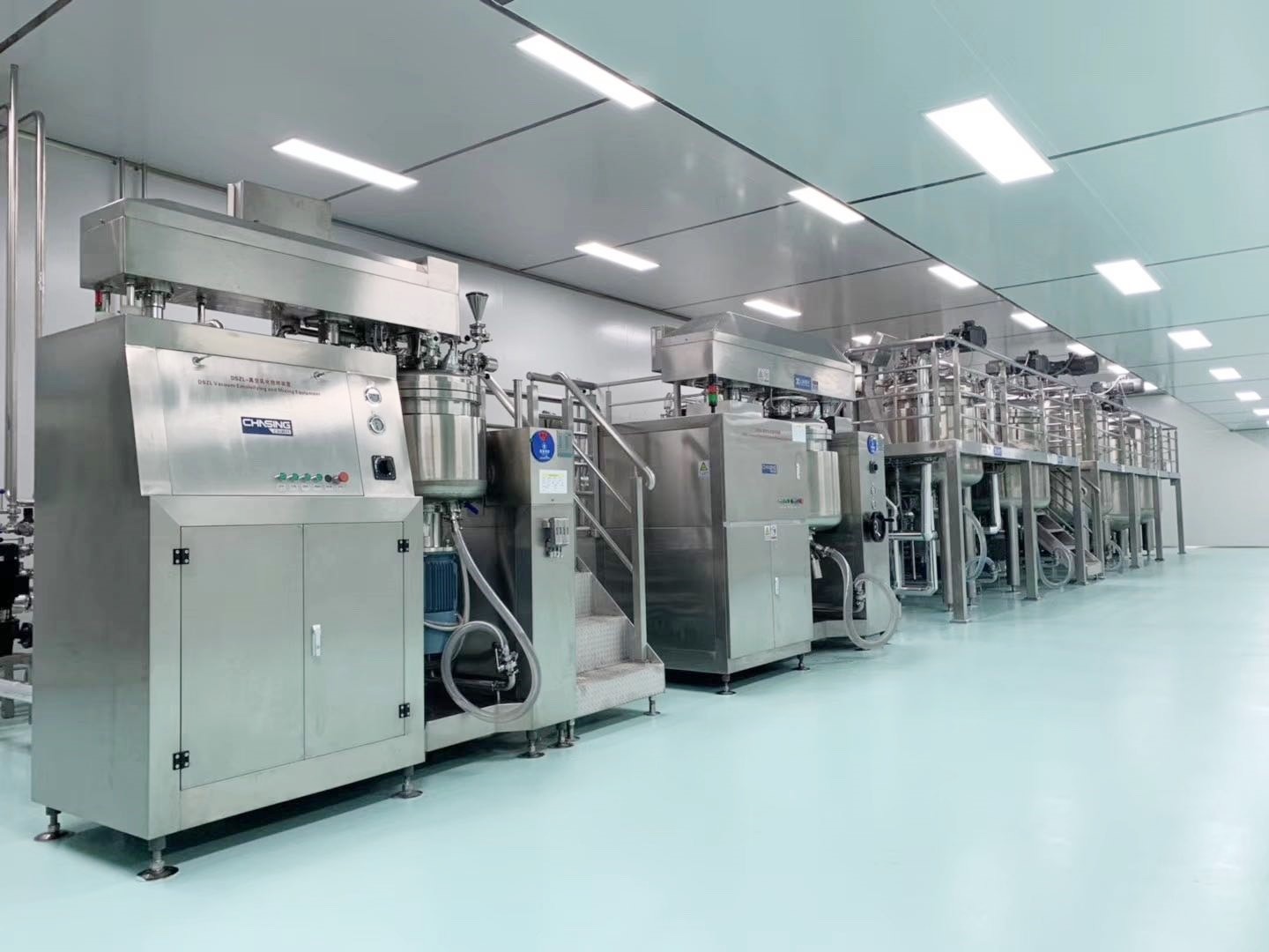 Face Cream Cosmetic Emulsifier Mixer 10-5000L Glowing Skin Vacuum Making Machine