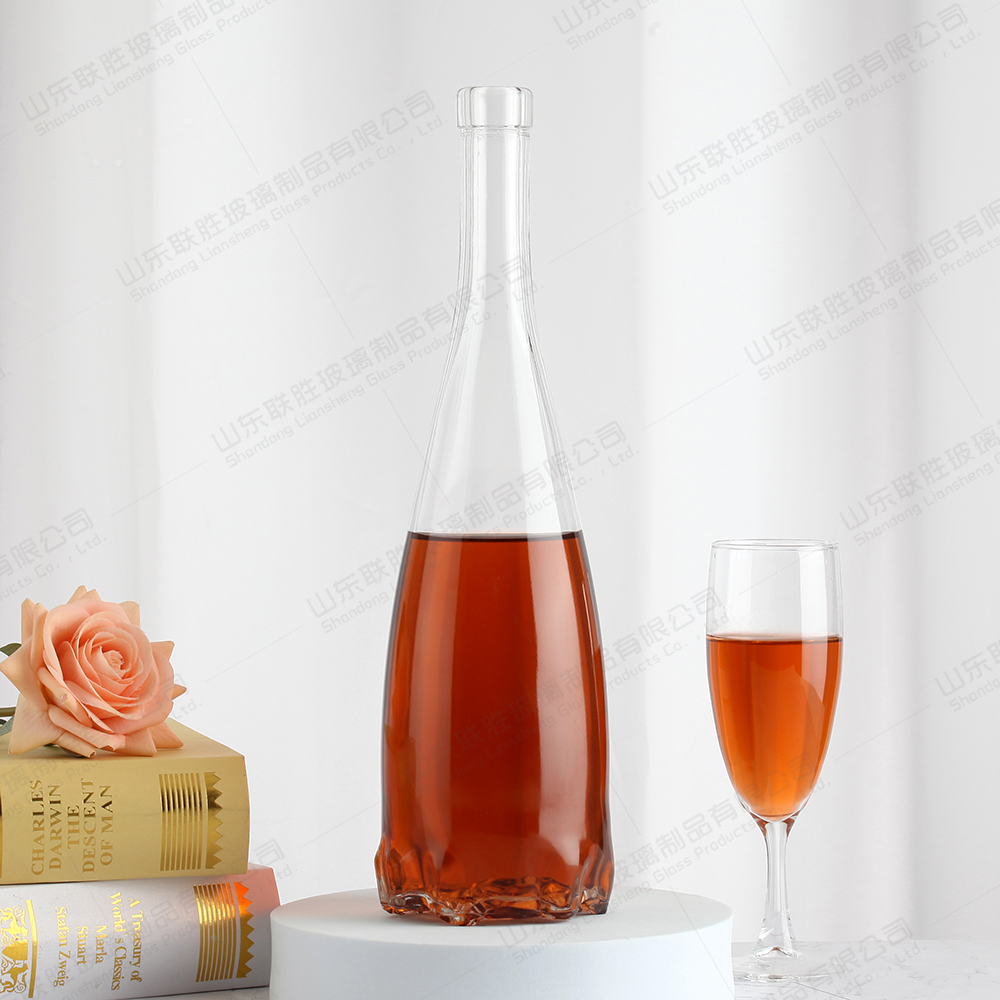 Acceptable Customer's Logo Hot Stamping Wine Glass Bottle for Whisky Tequila Rum Liquor