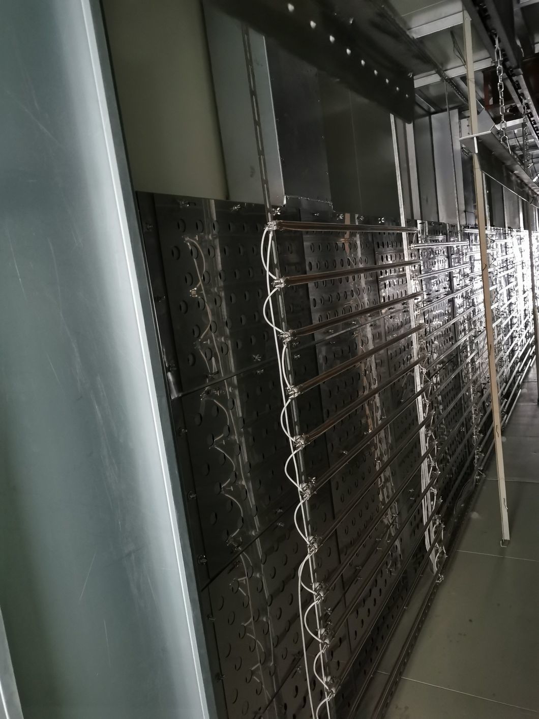 Customized Powder Coating Line for Acrylic Boards with Conveyor System