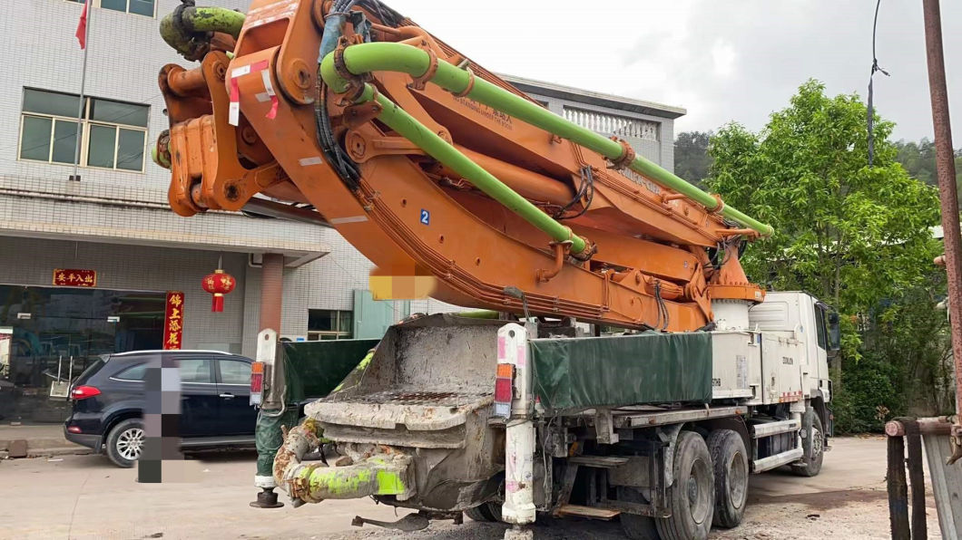 12 Zoomlion 47m Concrete Pump Truck Construction Equipment for Sale