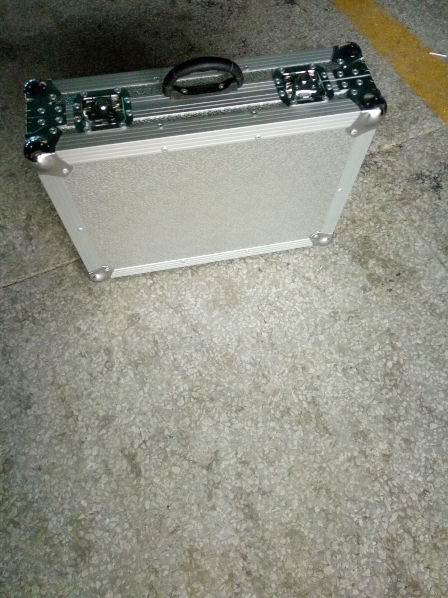 4u Light Weight Standard Wood + Aluminum Tool Cases / DJ Mixer Flight Cases