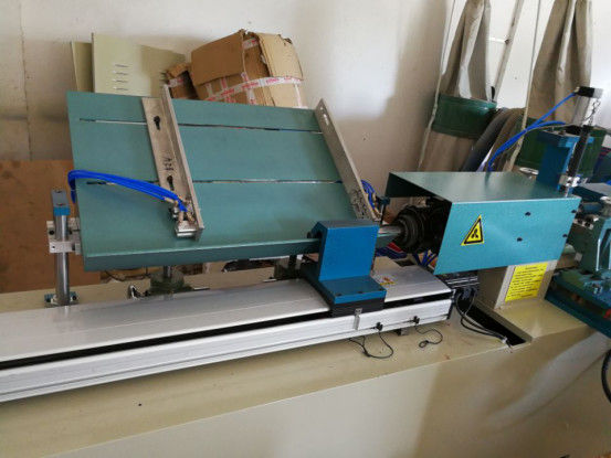Full automatic wood handle making machine