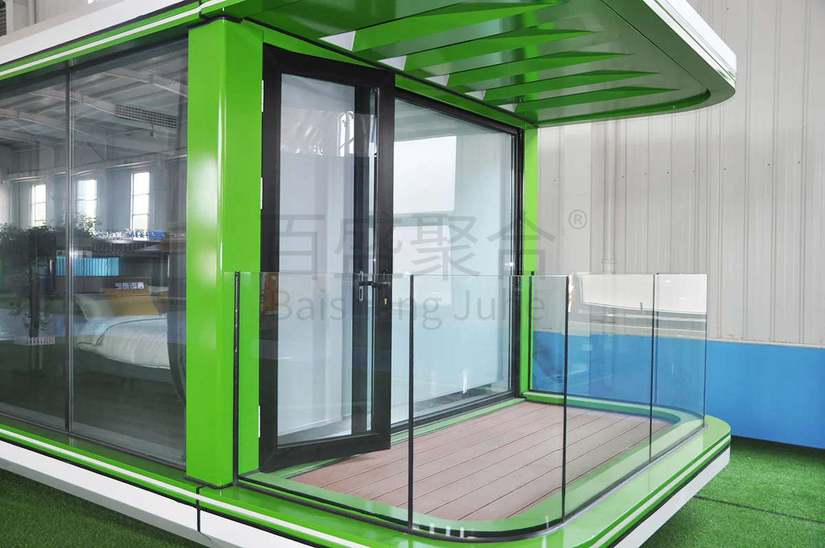 Villa Landscape Decoration Prefab House with Modular Container Home and Space Bed