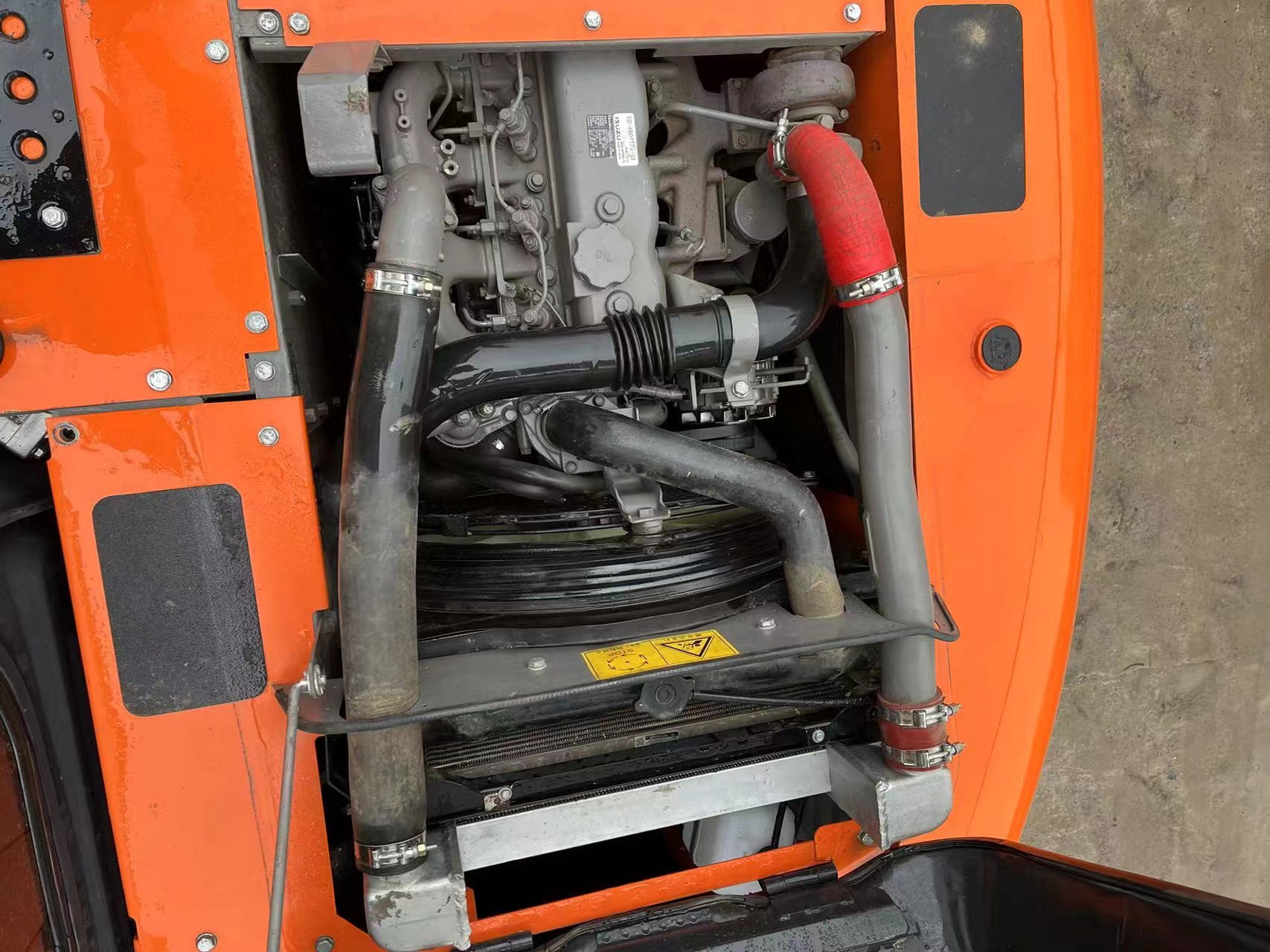 Cheap construction equipment Japan made 13 ton hitachi zx130 excavator, used zaxis 130 for sale