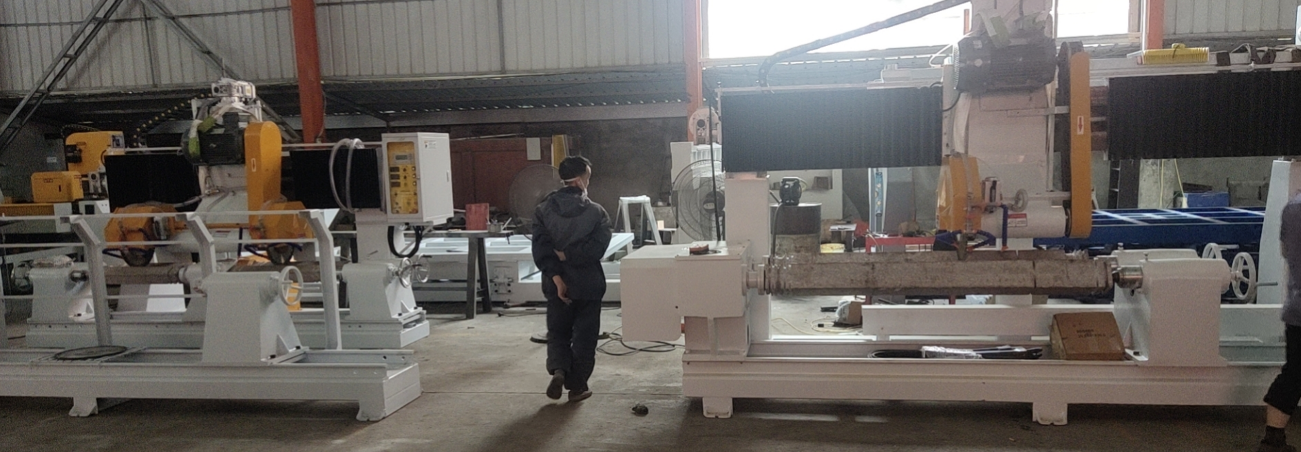 Customized CNC Profiling Machine For Balusters Railings Balls Vases