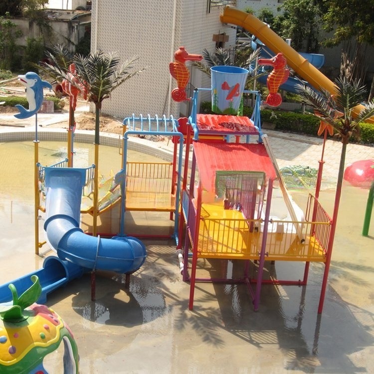 Water Play Equipment Park Fiberglass Spray House with Kids Slide