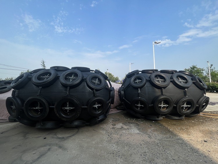 Yokohama Pneumatic Dock Fender With Enhanced Abrasion And Corrosion Resistance