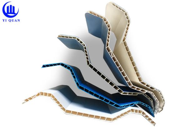 Heat Insulation PVC 3 Layers Twin Wall Roofing Sheets For Factory Hollow Roofing