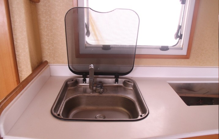 Recreational Caravan Camper RV Touring Car High End Luxury Cars 10.5m Length
