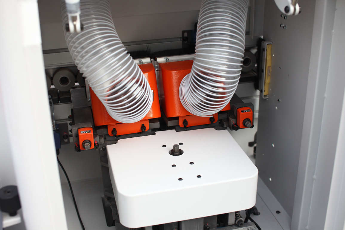 Unequal Double Door Edge Banding Machine Compact Edgebander L Shape