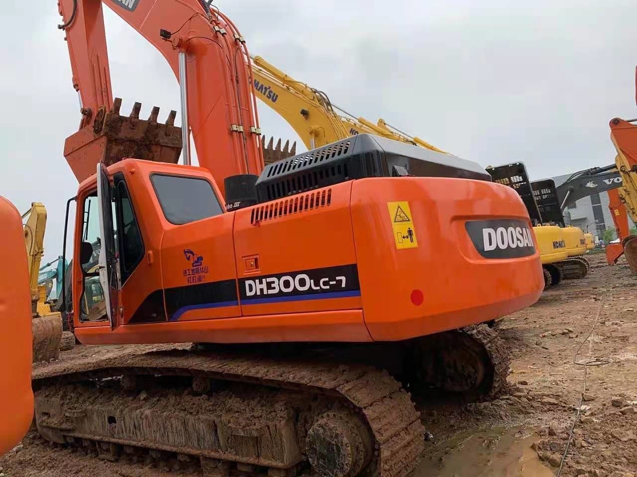 Korean Brand Crusher Grab DH300-7 Used Doosan Excavator