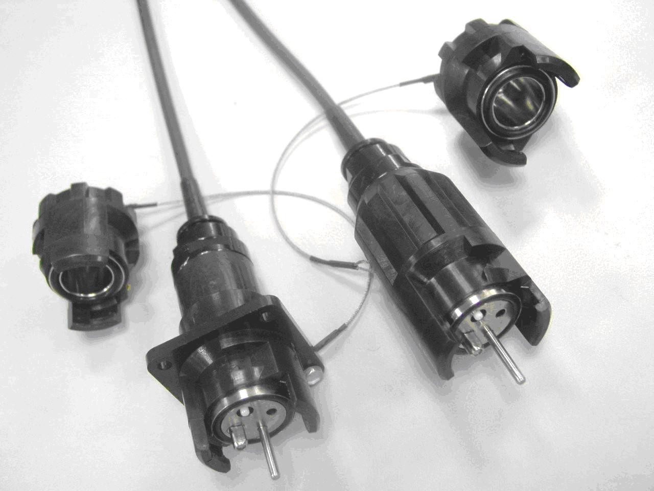 Military Field Fiber Optic Cable Assembly Optic To LC/SC/ST/FC Cable Connector 2/4/6 Fibers